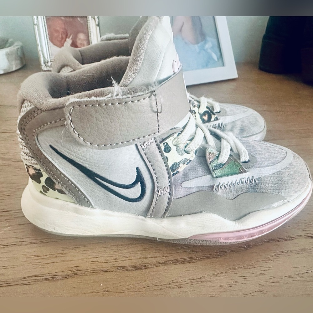 Nike | Kyrie Infinity Basketball Shoes | Girls Size 11c